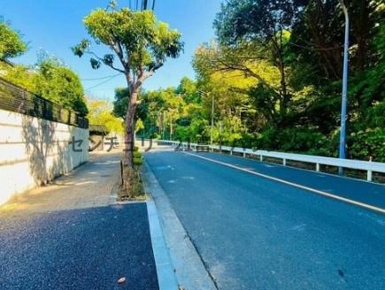 _ސ쌧qs3ڂ̐VzˌĂ̑OʓH܂ތnʐ^