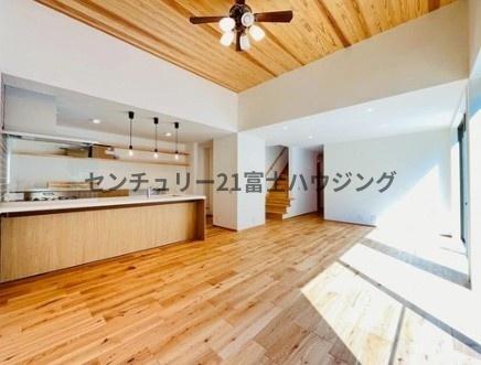 _ސ쌧qs3ڂ̐VzˌẴrO