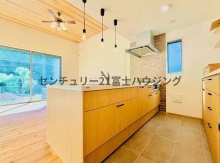 _ސ쌧qs3ڂ̐VzˌẴLb`