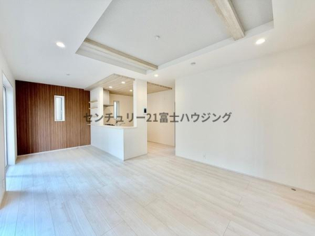 _ސ쌧sq̐VzˌẴrO