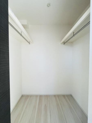 �_�ސ쌧������s�~���̐V�z��ˌ��Ă̎��[