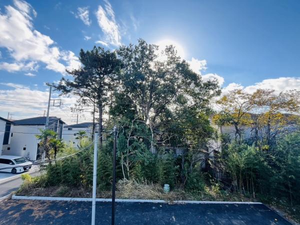 �_�ސ쌧������s�~���̐V�z��ˌ��Ă̏Z�˂���̒��]�ʐ^