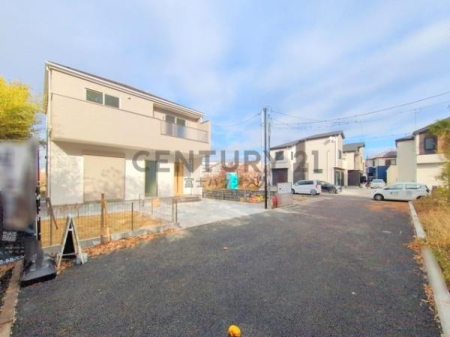 �_�ސ쌧������s�~���̐V�z��ˌ��Ă̑O�ʓ��H�܂ތ��n�ʐ^