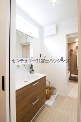 _ސ쌧s{1ڂ̐VzˌĂ̐ʑEʏ