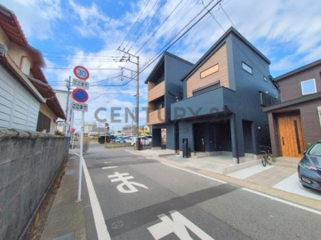 _ސ쌧s3ڂ̐VzˌĂ̑OʓH܂ތnʐ^