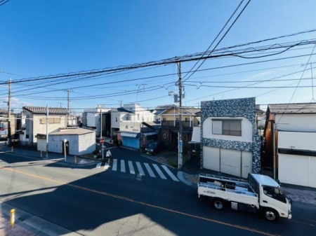 �_�ސ쌧������s�ᏼ���̐V�z��ˌ��Ă̏Z�˂���̒��]�ʐ^