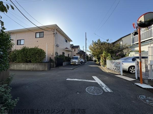 _ސ쌧sq̓yn̑OʓH܂ތnʐ^