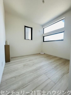 �_�ސ쌧������s�ᏼ���̐V�z��ˌ��Ă̐Q��