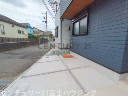 _ސ쌧sC݂̐VzˌĂ̑OʓH܂ތnʐ^