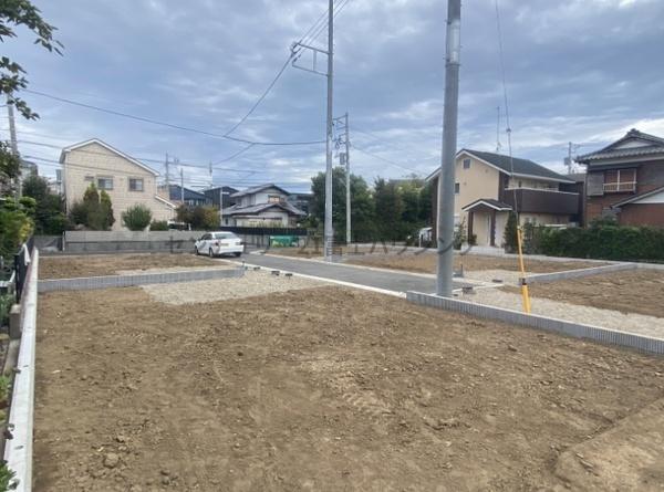 _ސ쌧s~̐VzˌĂ̑OʓH܂ތnʐ^