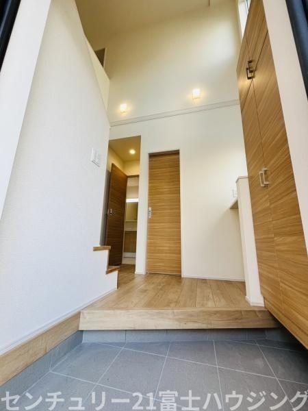 �_�ސ쌧������s�~���̐V�z��ˌ��Ă̌���