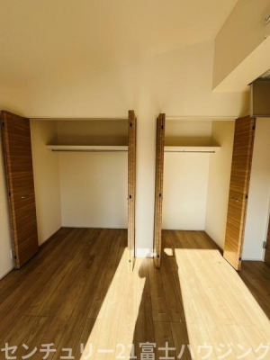 �_�ސ쌧������s�~���̐V�z��ˌ��Ă̎��[