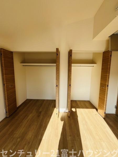 �_�ސ쌧������s�~���̐V�z��ˌ��Ă̎��[