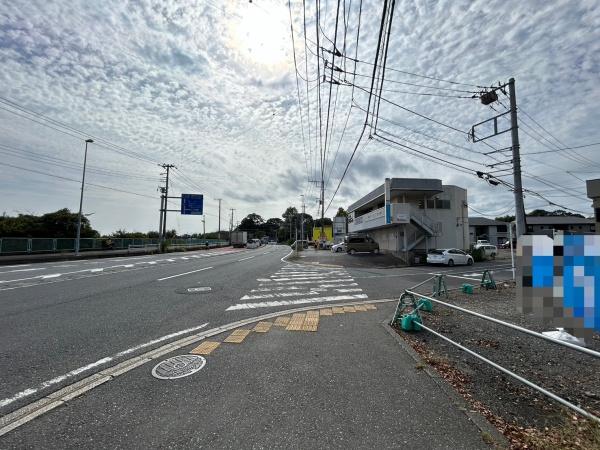 _ސ쌧s̐VzˌĂ̑OʓH܂ތnʐ^