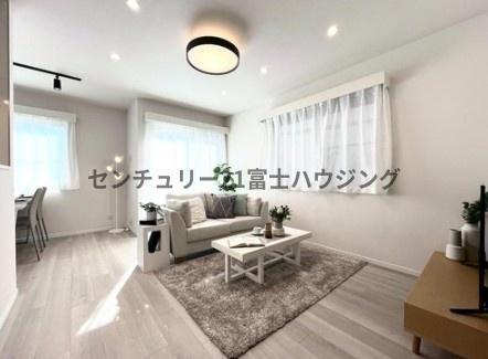 _ސ쌧sC6ڂ̒ÈˌẴrO