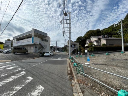 _ސ쌧s̐VzˌĂ̑OʓH܂ތnʐ^