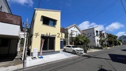 _ސ쌧s1ڂ̒ÈˌĂ̑OʓH܂ތnʐ^