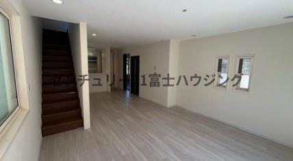 _ސ쌧s1ڂ̒ÈˌẴrO