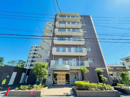 神奈川県茅ヶ崎市本村4丁目の中古マンションの現地外観写真