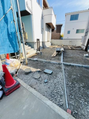 �_�ސ쌧������s����2���ڂ̐V�z��ˌ��Ă̒��ԏ�