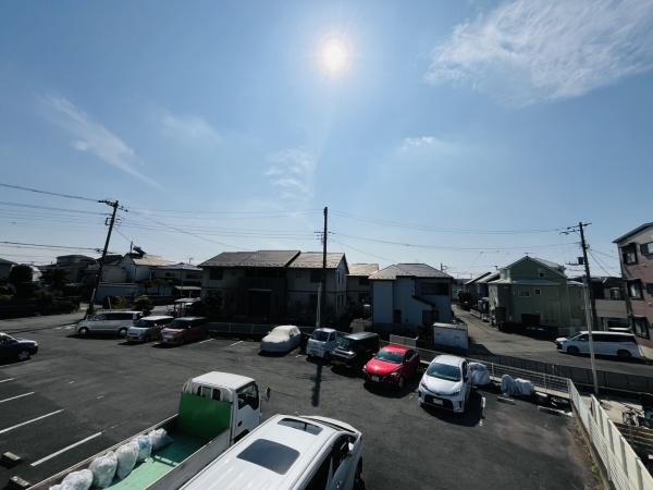 �_�ސ쌧������s����2���ڂ̐V�z��ˌ��Ă̏Z�˂���̒��]�ʐ^