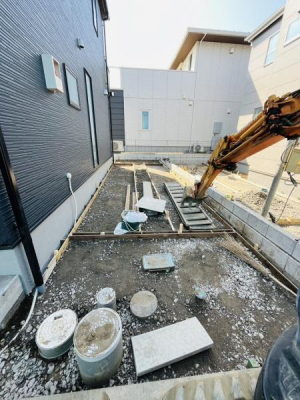 �_�ސ쌧������s����2���ڂ̐V�z��ˌ��Ă̒��ԏ�