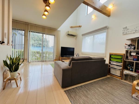 _ސ쌧ɐs5ڂ̒ÈˌẴrO