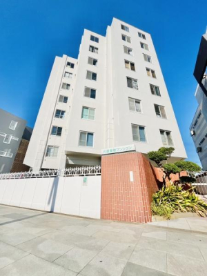 神奈川県藤沢市片瀬海岸2丁目の中古マンションの現地外観写真