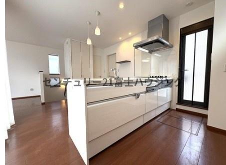 �_�ސ쌧������s�H��1���ڂ̒��È�ˌ��ẴL�b�`��