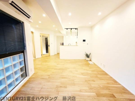 �_�ސ쌧����s����̒��Ã}���V�����̃��r���O