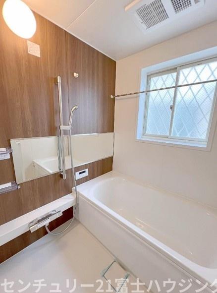 �_�ސ쌧������s���C�ݖk5���ڂ̒��È�ˌ��Ă̗���