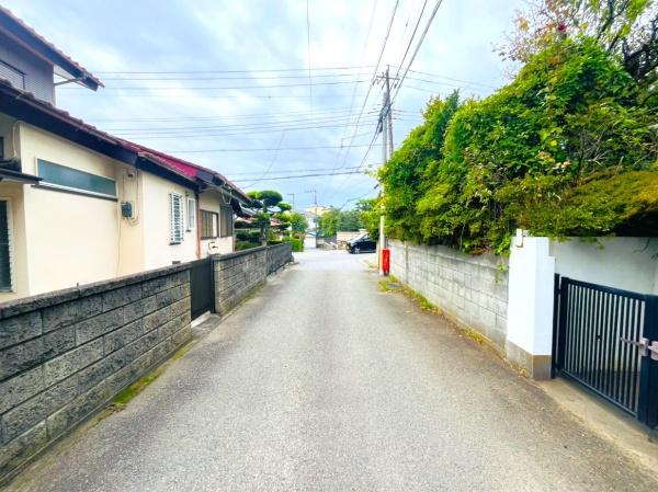 �_�ސ쌧����s�H��5���ڂ̓y�n�̑O�ʓ��H�܂ތ��n�ʐ^