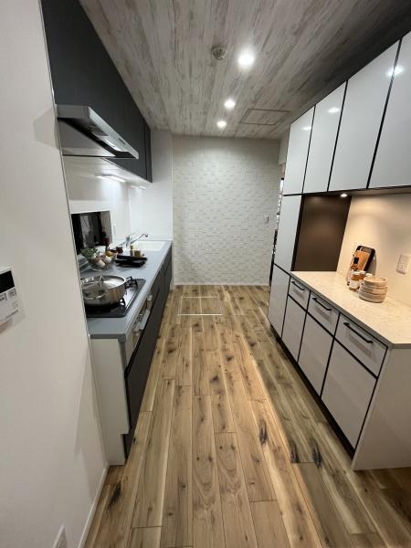 �_�ސ쌧������s�����C�݂̒��Ã}���V�����̃L�b�`��