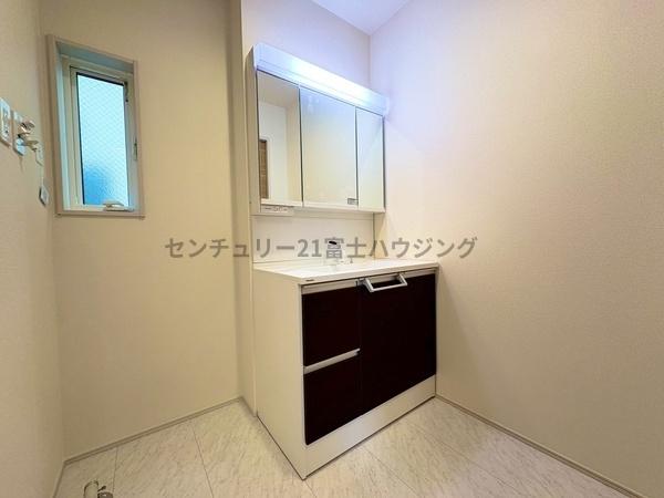 �_�ސ쌧������s���4���ڂ̐V�z��ˌ��Ă̐��ʑ�E���ʏ�