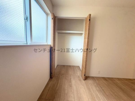 �_�ސ쌧������s���4���ڂ̐V�z��ˌ��Ă̎��[