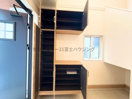 �_�ސ쌧������s���4���ڂ̐V�z��ˌ��Ă̌���