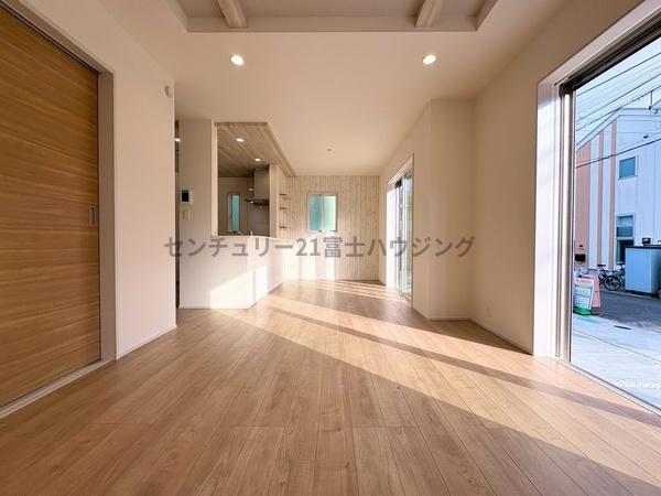 �_�ސ쌧������s���4���ڂ̐V�z��ˌ��Ẵ��r���O