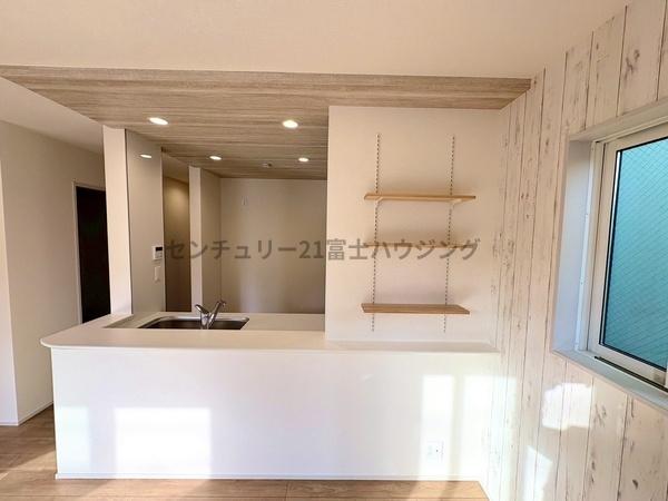 �_�ސ쌧������s���4���ڂ̐V�z��ˌ��Ẵ��r���O