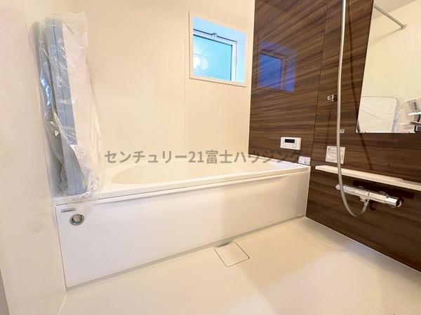 �_�ސ쌧������s���4���ڂ̐V�z��ˌ��Ă̗���