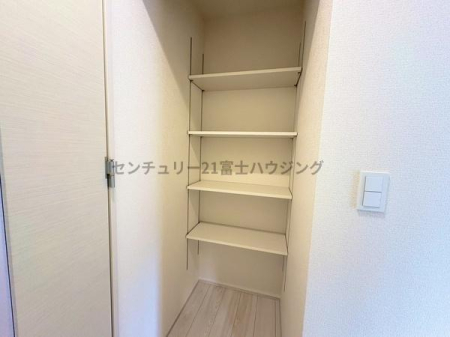 �_�ސ쌧������s���4���ڂ̐V�z��ˌ��Ă̎��[