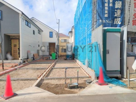 �_�ސ쌧������s�����u�̐V�z��ˌ��Ă̑O�ʓ��H�܂ތ��n�ʐ^