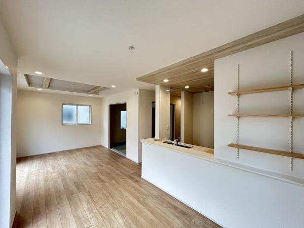 �_�ސ쌧������s���4���ڂ̐V�z��ˌ��Ẵ��r���O