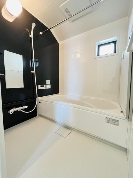 �_�ސ쌧������s�l�{��̐V�z��ˌ��Ă̗���