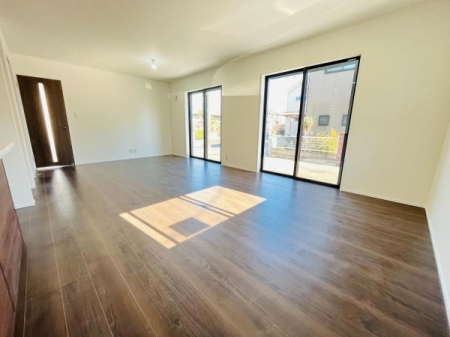 �_�ސ쌧������s�����u2���ڂ̐V�z��ˌ��Ẵ��r���O