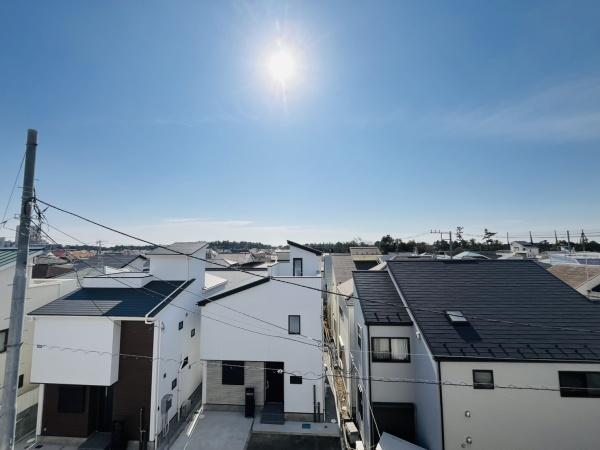 �_�ސ쌧������s�l�{��̐V�z��ˌ��Ă̏Z�˂���̒��]�ʐ^