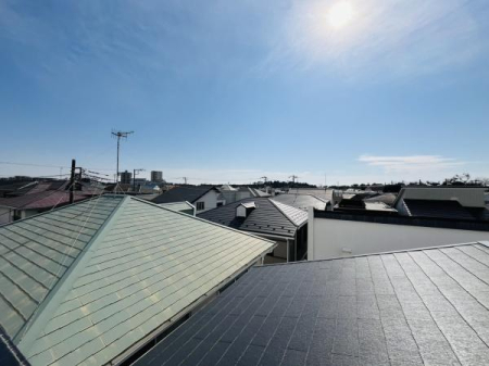 �_�ސ쌧������s�l�{��̐V�z��ˌ��Ă̏Z�˂���̒��]�ʐ^