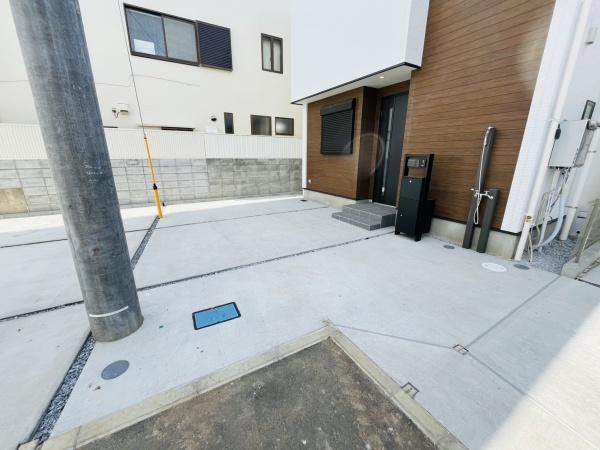 �_�ސ쌧������s�l�{��̐V�z��ˌ��Ă̒��ԏ�