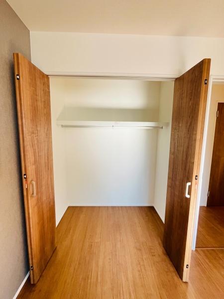 �_�ސ쌧������s�����u2���ڂ̐V�z��ˌ��Ă̎��[