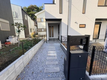 �_�ސ쌧������s������̐V�z��ˌ��Ă̂��̑����n