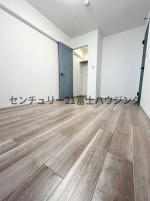 �_�ސ쌧������s�����̒��Ã}���V�����̐Q��